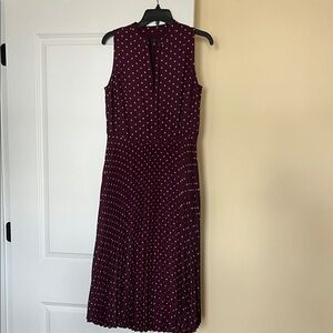Ann Taylor Chic Burgundy Sleeveless Midi Dress with Pleated Skirt